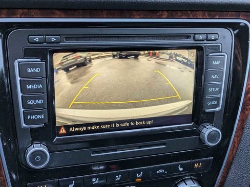 Used 2013 Volkswagen Passat 2.5 SEL Premium image 29