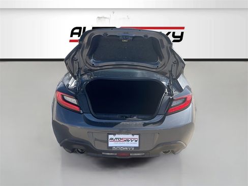 Used 2025 Toyota GR86 Premium image 24