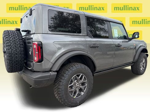 New 2025 Ford Bronco Badlands image 16