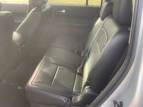 Used 2019 Ford Flex SE image 7
