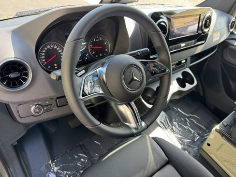 New 2026 Mercedes-Benz Sprinter 2500 image 9