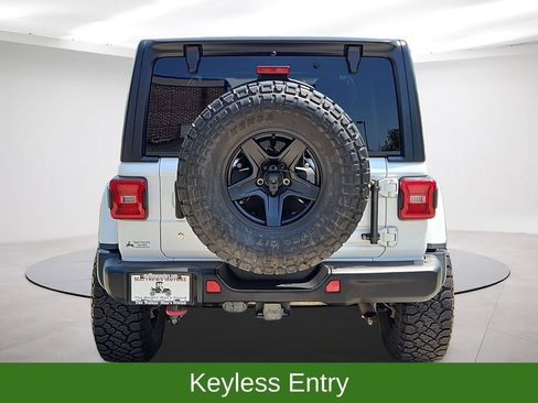 Used 2019 Jeep Wrangler Unlimited Rubicon w/ Dual Top Group AWD/4WD image 6
