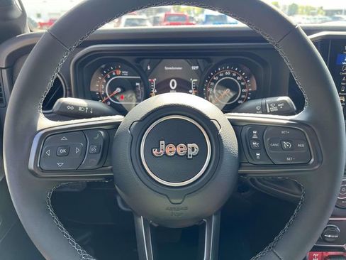 New 2025 Jeep Gladiator Rubicon image 16