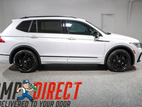 Used 2024 Volkswagen Tiguan SE R-Line FWD image 6