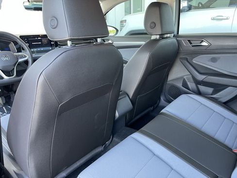 New 2025 Volkswagen Jetta SE image 33