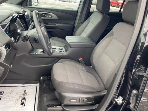 Certified 2023 Chevrolet Traverse LT w/ LPO, Floor Liner Package image 14