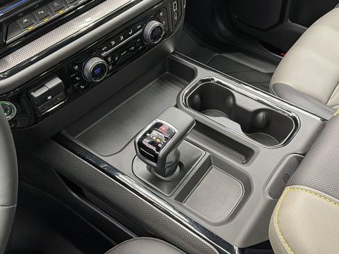 Used 2026 Chevrolet Silverado 1500 ZR2 image 25