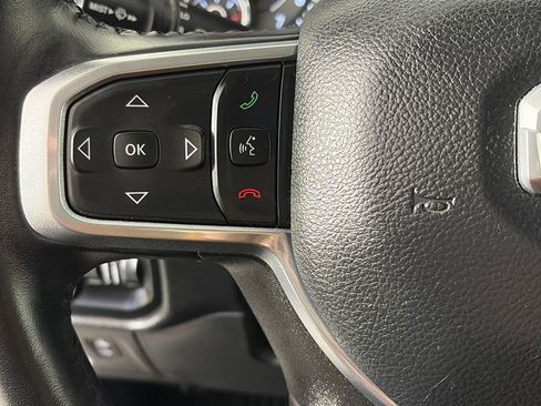 Used 2022 RAM 1500 Laramie AWD/4WD image 17