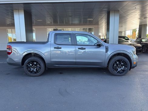 New 2025 Ford Maverick XLT w/ XLT Luxury Package image 4
