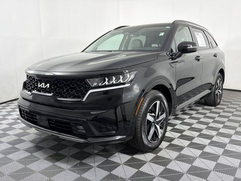Used 2023 Kia Sorento EX w/ Panoramic Sunroof Package FWD image 3