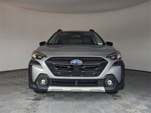 Certified 2025 Subaru Outback Limited image 3