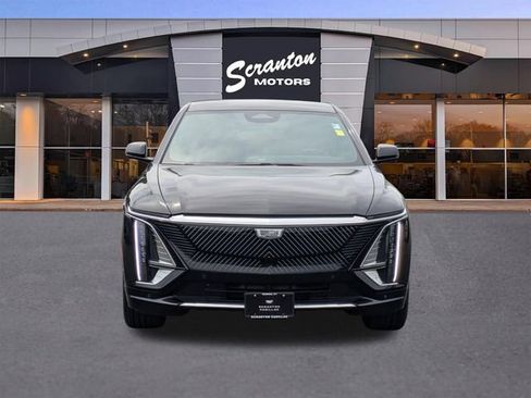 Used 2024 Cadillac Lyriq Tech w/ LPO, Floor Liner Package AWD/4WD image 8