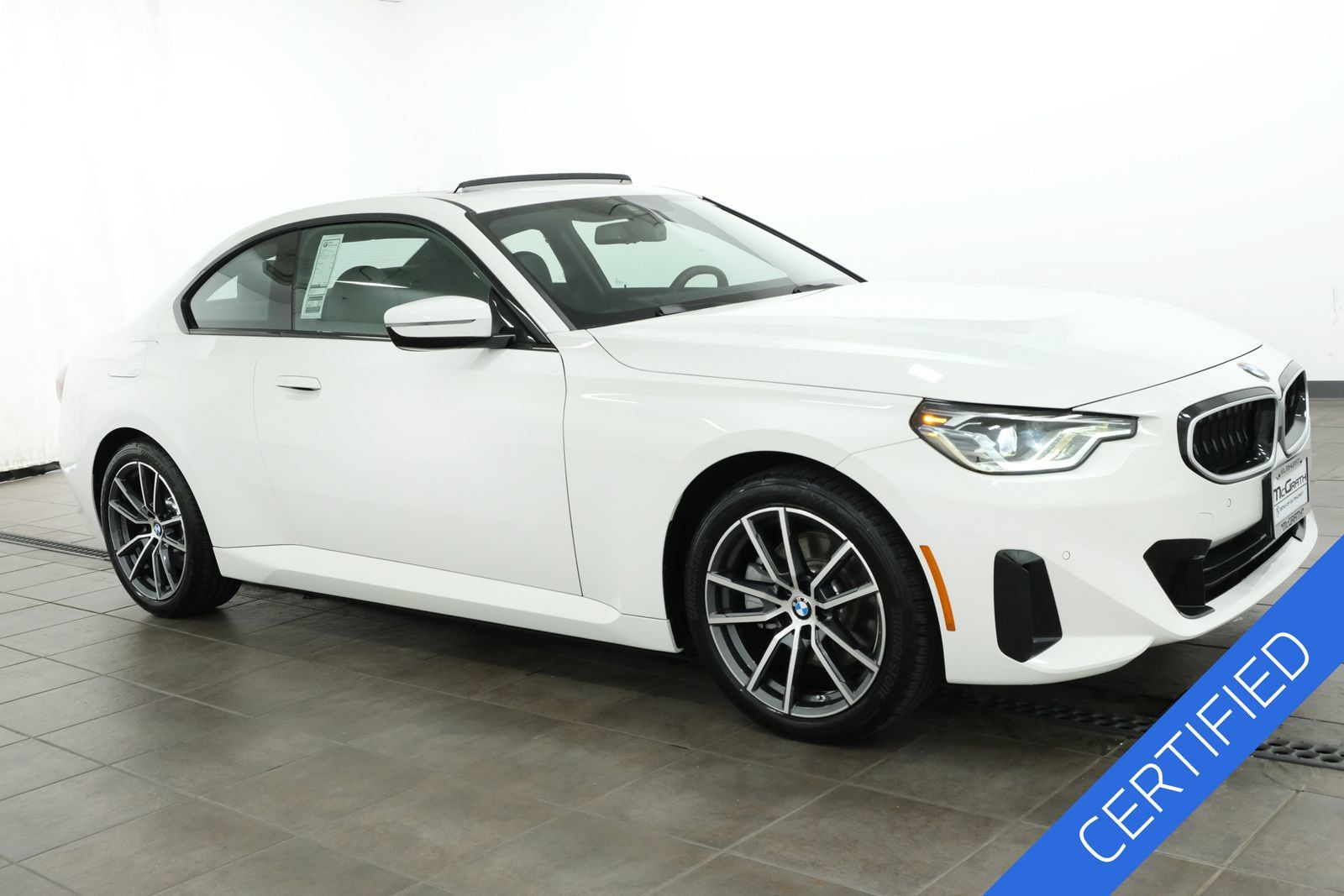 Used 2025 BMW 230i xDrive Coupe w/ Premium Package AWD/4WD image 6
