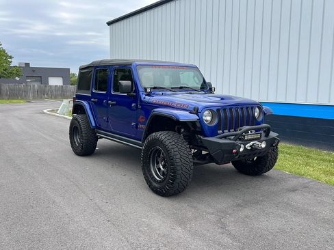 Used 2018 Jeep Wrangler Unlimited Rubicon AWD/4WD image 3