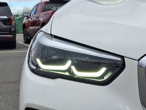 Used 2023 BMW X5 xDrive40i w/ Premium Package image 9