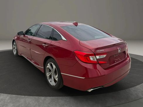 Used 2018 Honda Accord Touring image 5
