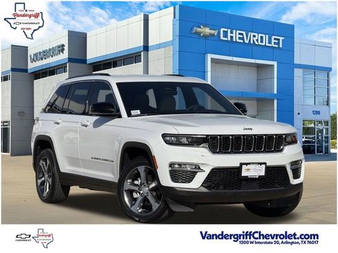 Used 2023 Jeep Grand Cherokee Limited w/ Luxury Tech Group II image 1