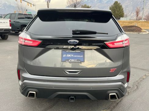 Used 2023 Ford Edge ST image 12