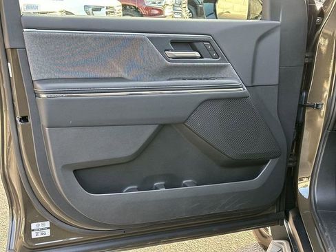 New 2026 GMC Sierra EV Elevation image 18