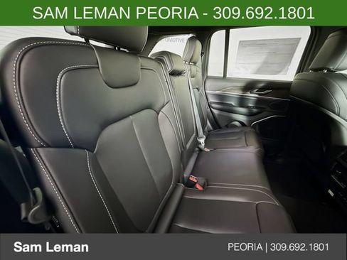 New 2026 Jeep Grand Cherokee Limited w/ Limited Altitude Package AWD/4WD image 27