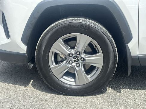 Used 2024 Toyota RAV4 XLE w/ Convenience Package FWD image 11