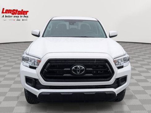 Used 2023 Toyota Tacoma SR AWD/4WD image 8