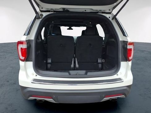 Used 2019 Ford Explorer Limited w/ Ford Safe & Smart Package AWD/4WD image 8