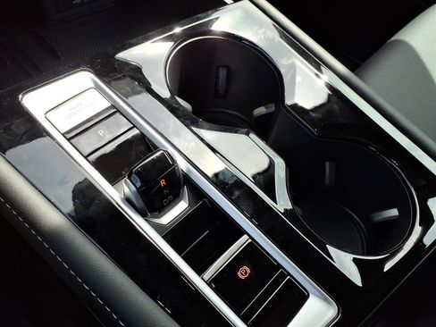 New 2026 Volkswagen Atlas SEL Premium R-Line image 17