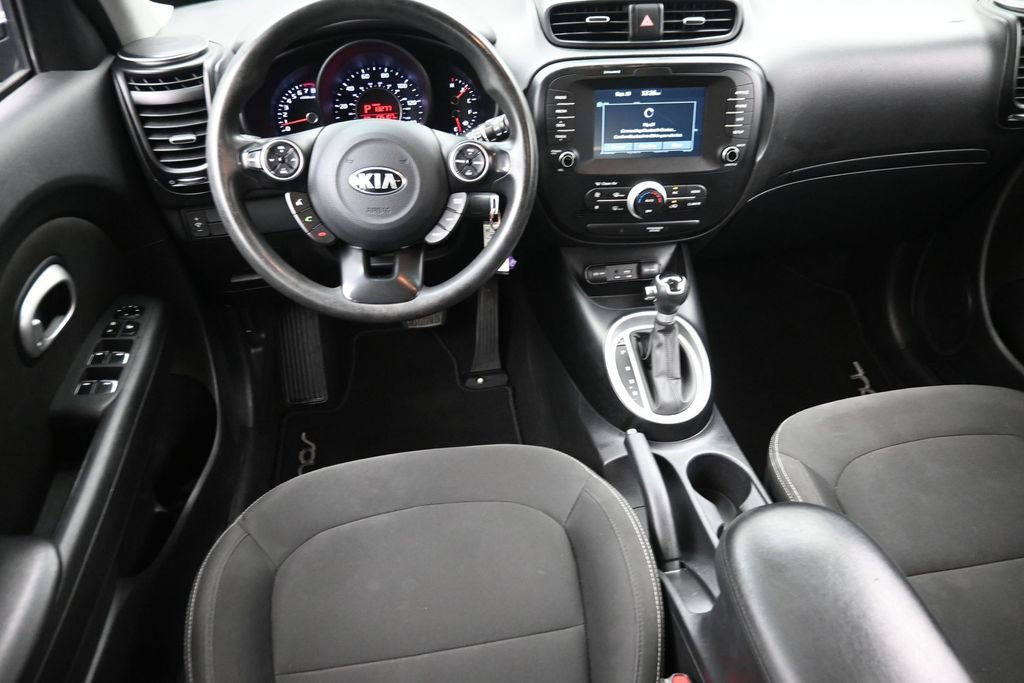 Used 2019 Kia Soul w/ Convenience Package FWD image 14