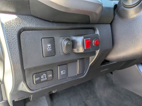 Used 2023 Toyota Tacoma SR AWD/4WD image 19