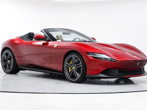 Certified 2025 Ferrari Roma Spider RWD image 13