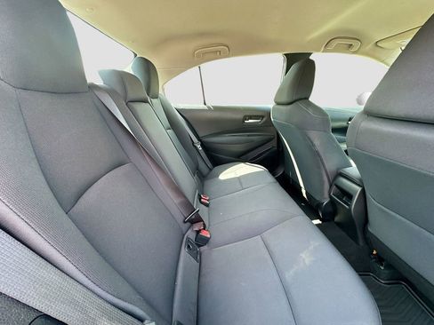 Used 2021 Toyota Corolla LE FWD image 21