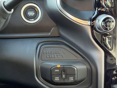 New 2026 RAM 3500 Laramie AWD/4WD image 28