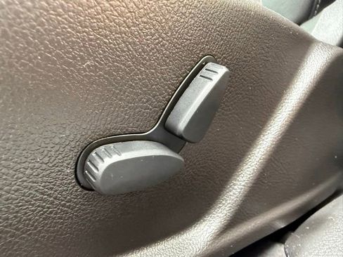 Used 2012 Ford Focus Titanium FWD image 13