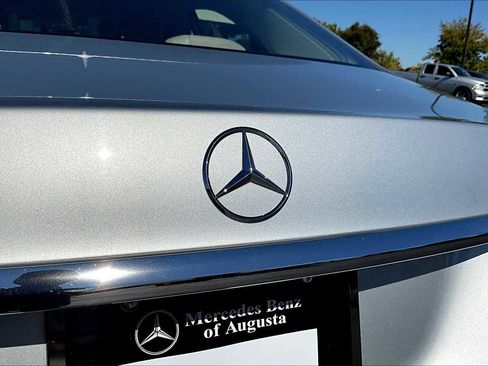 Used 2015 Mercedes-Benz S 550 Sedan image 31