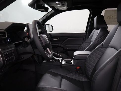 New 2026 Toyota Tacoma TRD Off-Road w/ TRD Off Road Premium Package AWD/4WD image 11