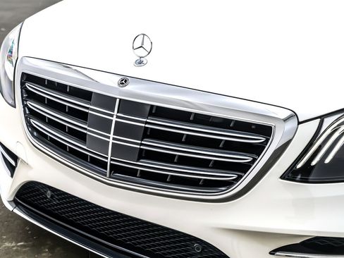 Used 2020 Mercedes-Benz S 560 Sedan image 14