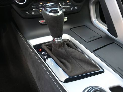 Used 2016 Chevrolet Corvette Z06 w/ 3LZ Preferred Equipment Group image 22