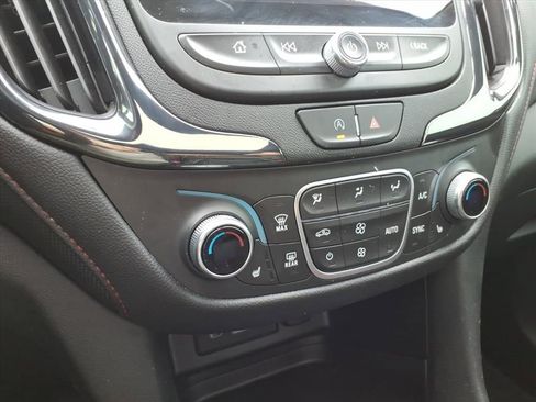 Used 2024 Chevrolet Equinox RS w/ RS Leather Package image 25