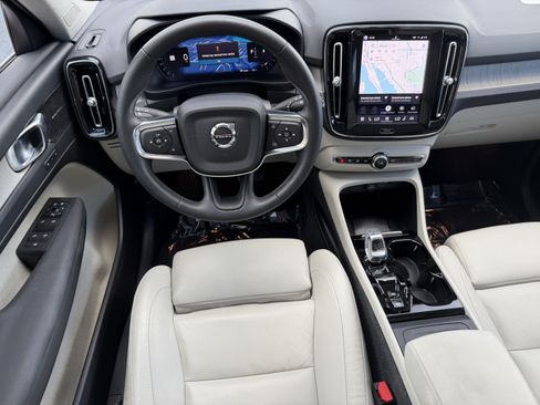 Used 2024 Volvo XC40 B5 Plus w/ Protection Package AWD/4WD image 14