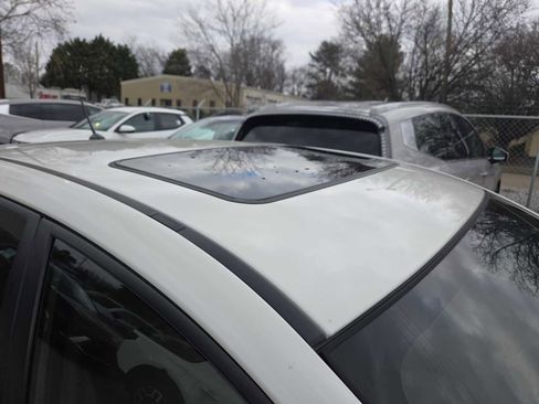 Used 2015 Subaru Impreza 2.0i image 3