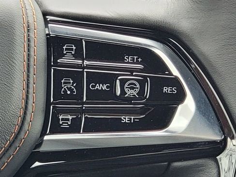 New 2026 Jeep Grand Cherokee L Summit AWD/4WD image 34