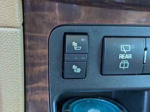 Used 2015 Buick Enclave Leather image 19