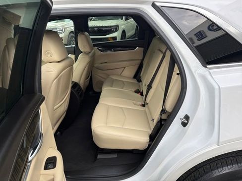 Used 2018 Cadillac XT5 FWD image 27