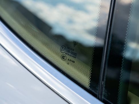 Used 2015 Porsche Panamera S RWD image 71