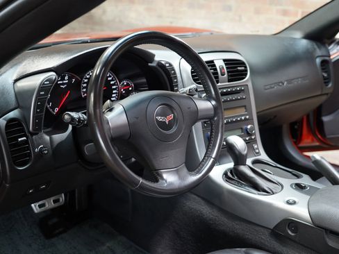 Used 2006 Chevrolet Corvette Coupe w/ Preferred Equipment Group image 42