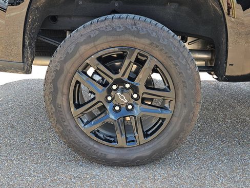 Used 2026 Chevrolet Silverado 1500 LT Trail Boss w/ LT Trail Boss Premium Package AWD/4WD image 30