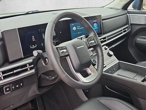 Used 2025 Hyundai Santa Fe SEL image 10