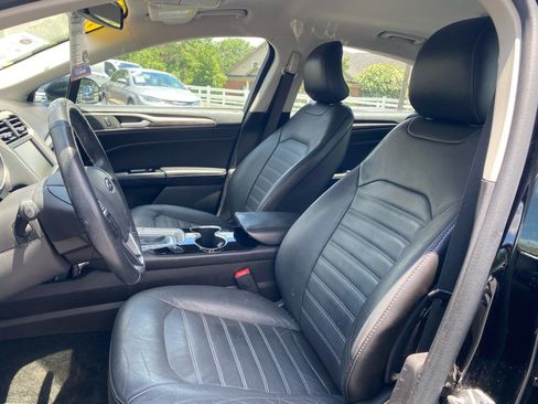 Used 2016 Ford Fusion SE w/ Equipment Group 202A FWD image 29