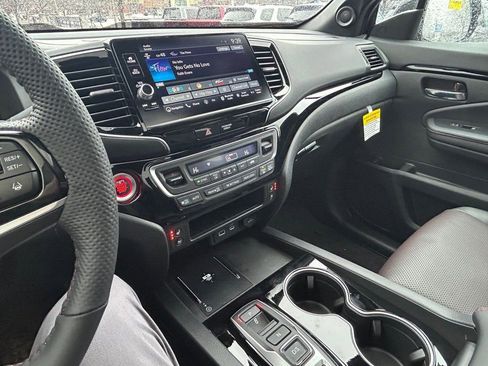 New 2026 Honda Ridgeline Black Edition image 13